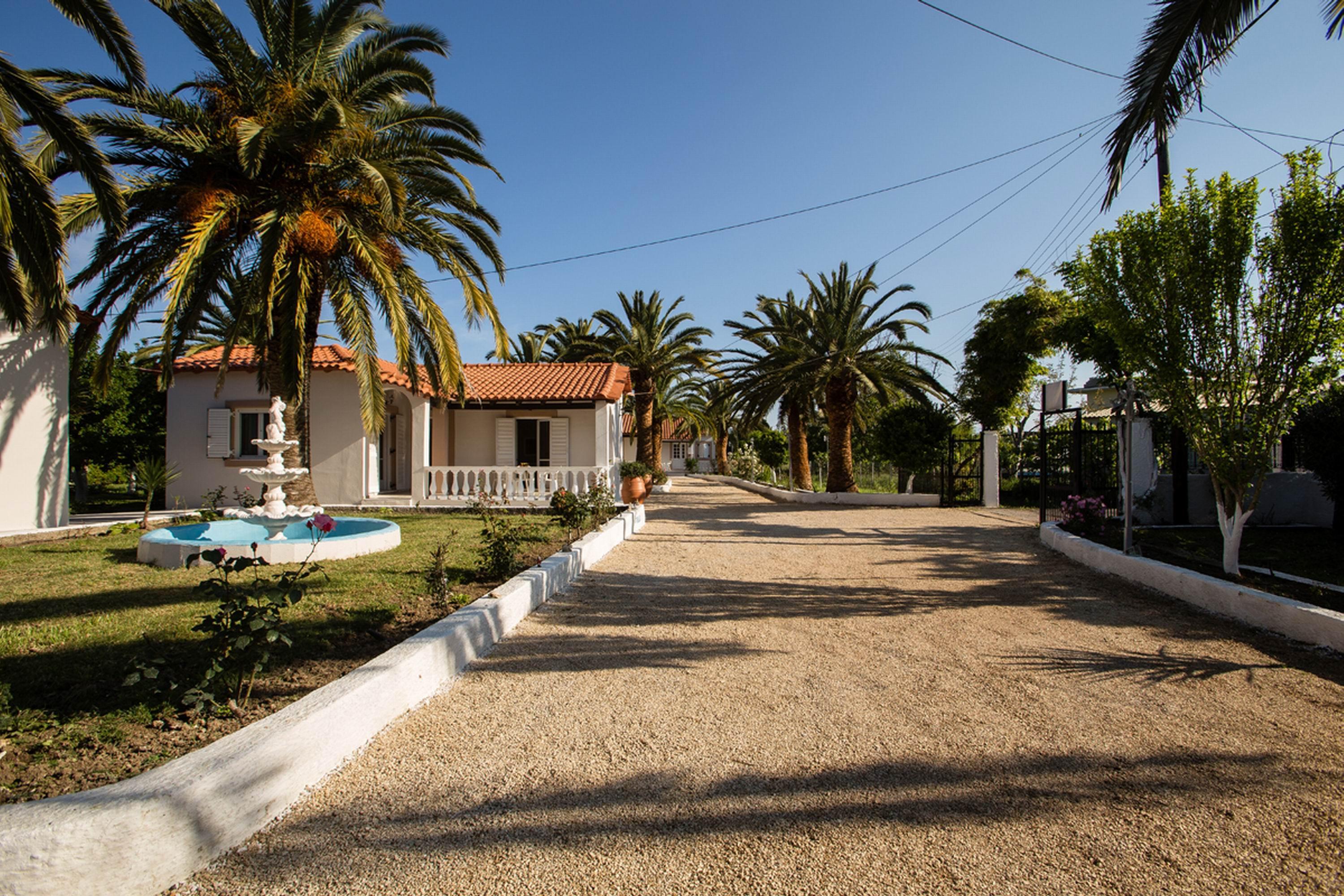 Paradise Village Roda  Luaran gambar